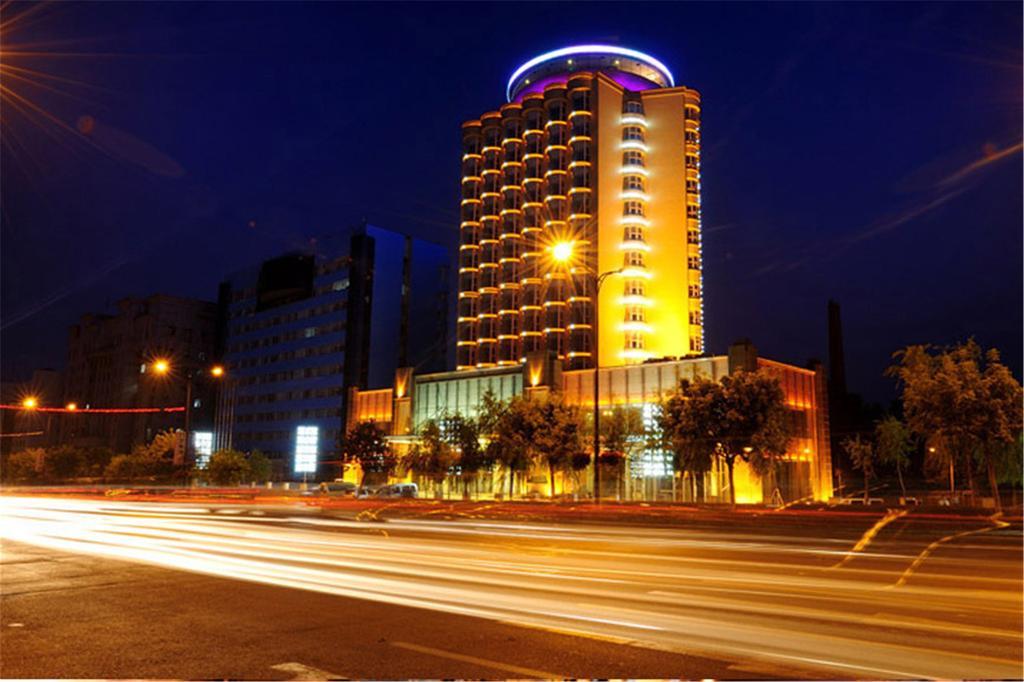 Changchun Hualida Hotel Esterno foto