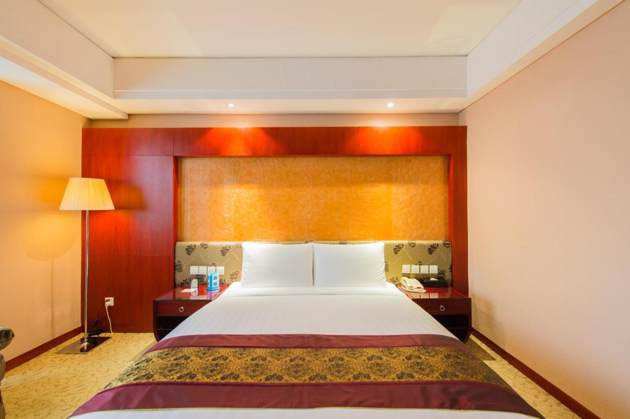 Changchun Hualida Hotel Esterno foto