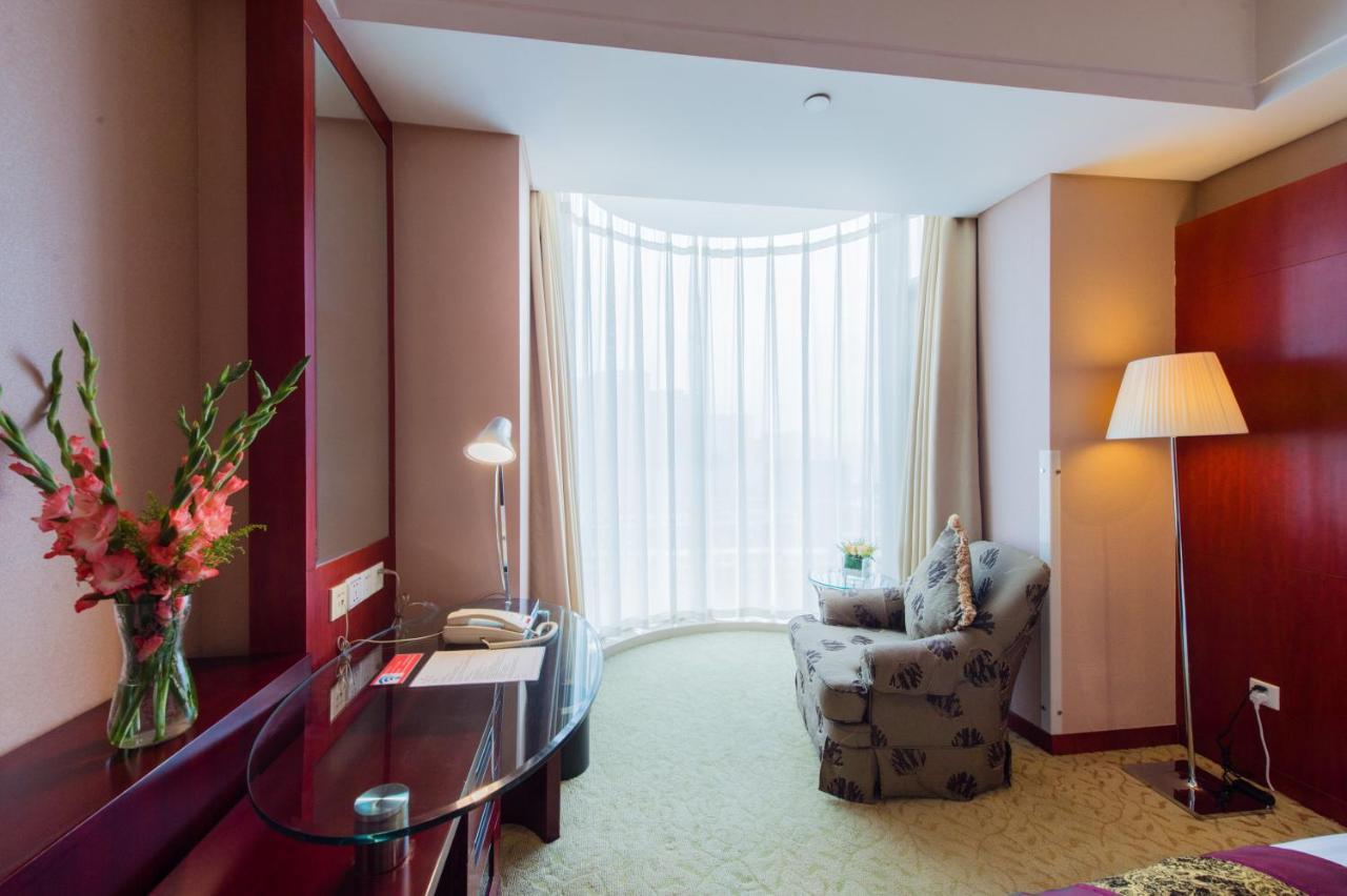 Changchun Hualida Hotel Esterno foto