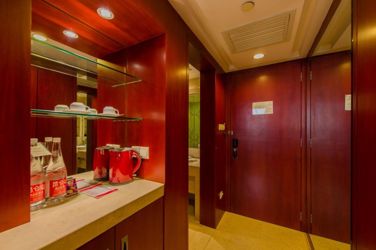 Changchun Hualida Hotel Esterno foto