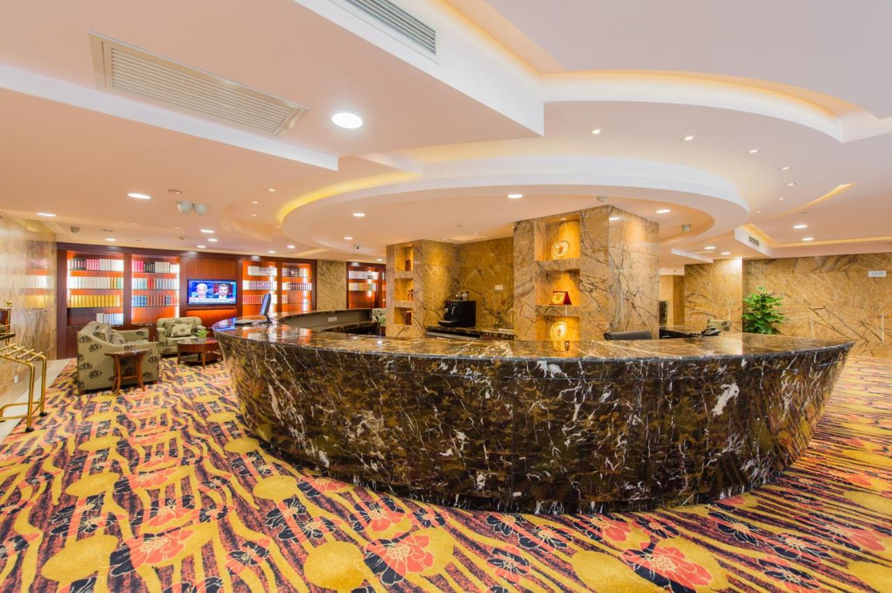 Changchun Hualida Hotel Esterno foto