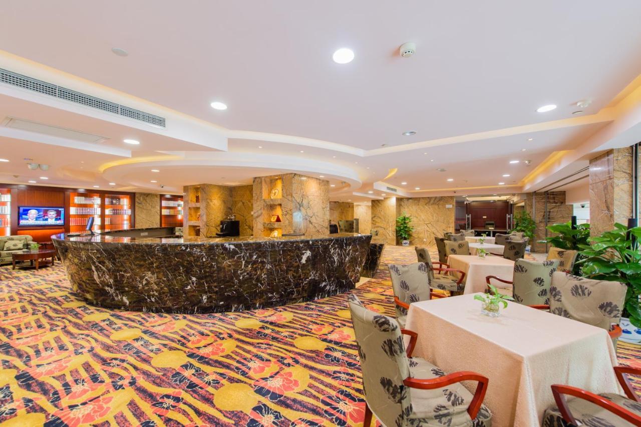 Changchun Hualida Hotel Esterno foto
